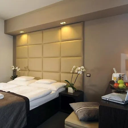 Ξενοδοχείο Voelgy Wellness & Konferencia 4*