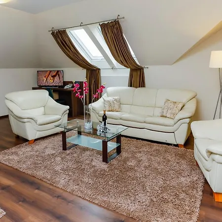 Voelgy Wellness & Konferencia Έγκερ