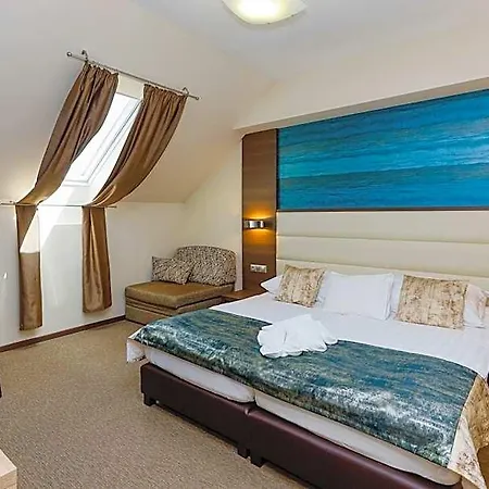 Voelgy Wellness & Konferencia Hotel 4*