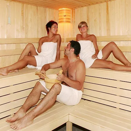 Ξενοδοχείο Voelgy Wellness & Konferencia